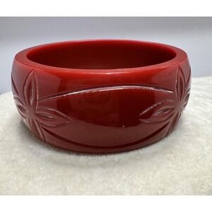 VTG Carved Red Bangle Chunky Floral Celluloid Bracelet Thermoset Resin Plastic
